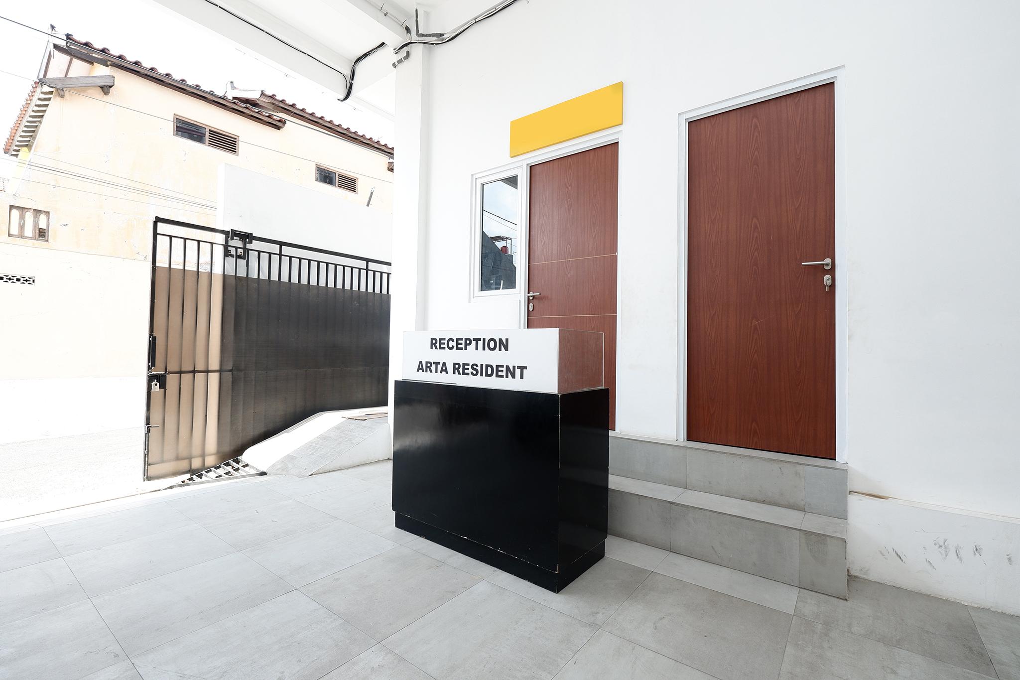 SPOT ON 2026 Arta Residence Semarang Exterior foto