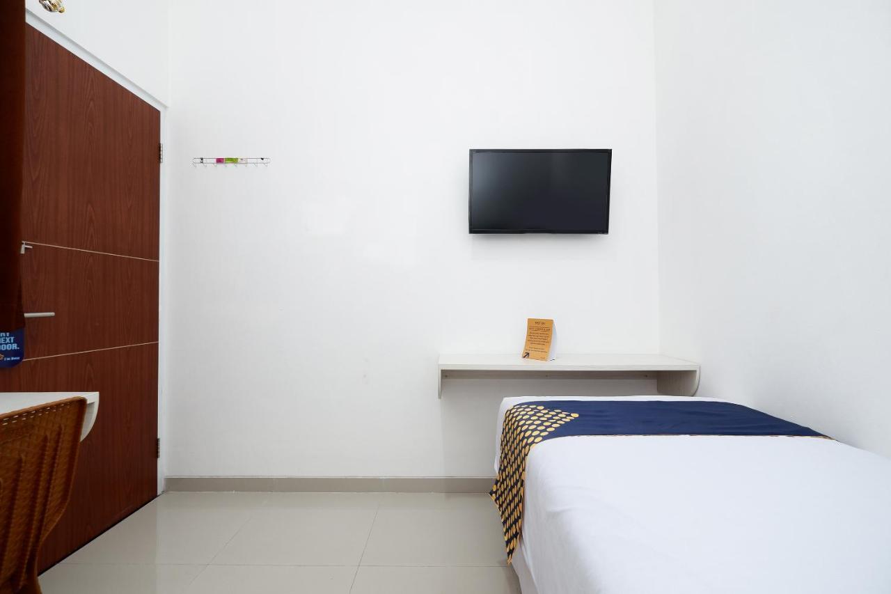 SPOT ON 2026 Arta Residence Semarang Exterior foto